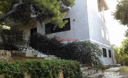 House in Saronida, Attica, Greece 1