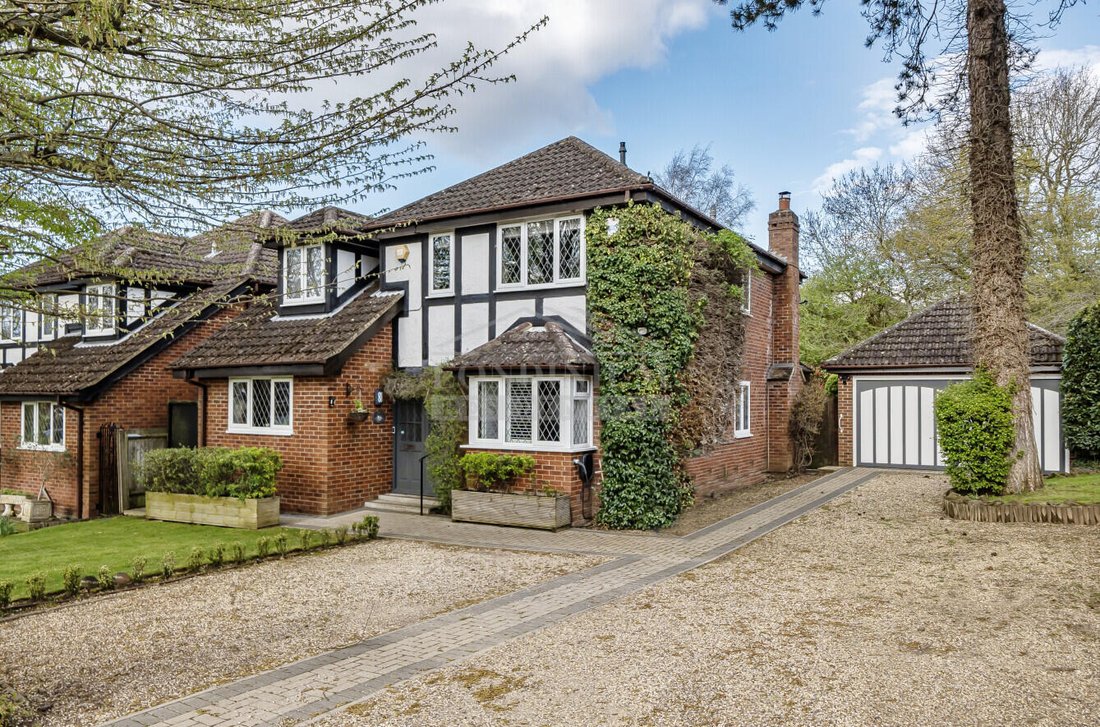 House in Bushey, Hertsmere, England 1 - 17542672