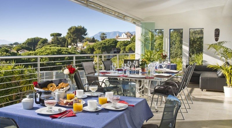 Villa in Elviria-Cabopino, Marbella, Spain 3 - 17543392