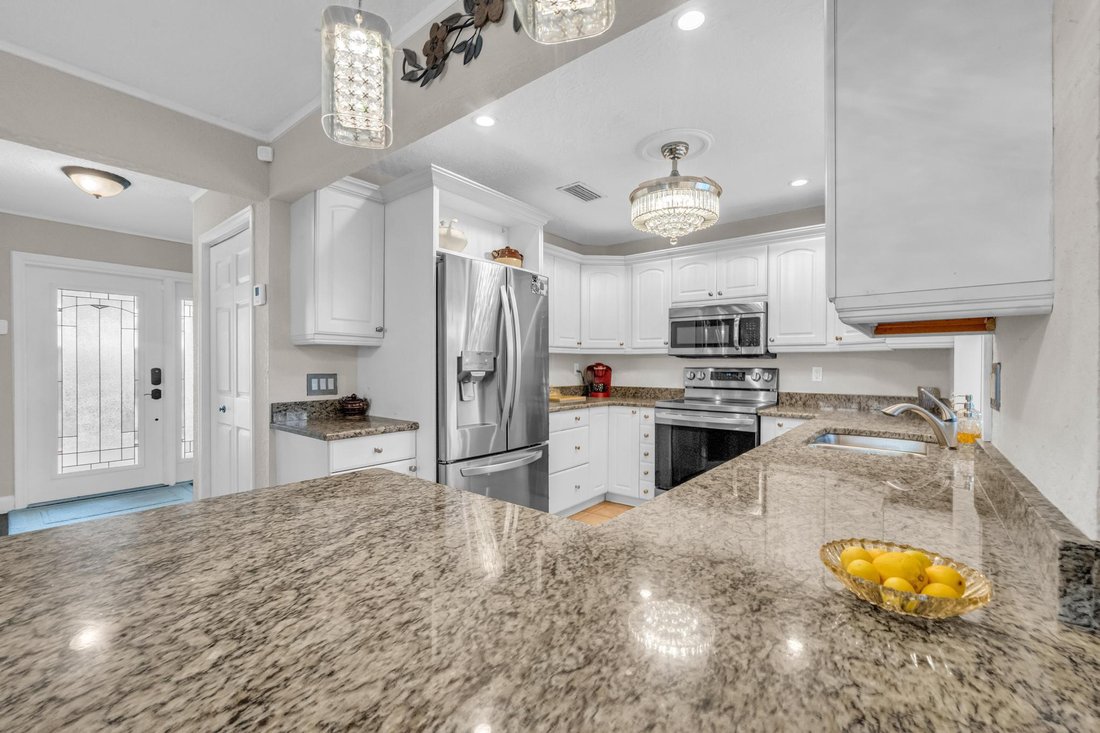 House in Tequesta, Florida, United States 3 - 17537031
