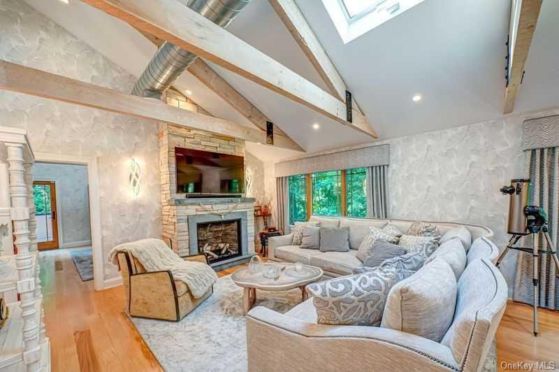 House in Halesite, New York, United States 5 - 17542840