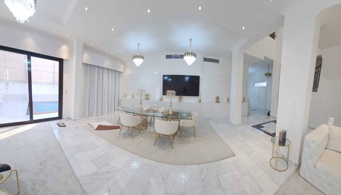 Villa in Al Barsha South 5, Al Barsha, Dubai 1 - 17540768