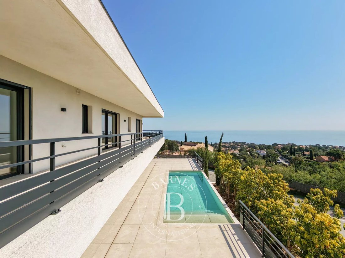 Villa in French Riviera, Provence-Alpes-Côte d'Azur, France 3 - 15607234