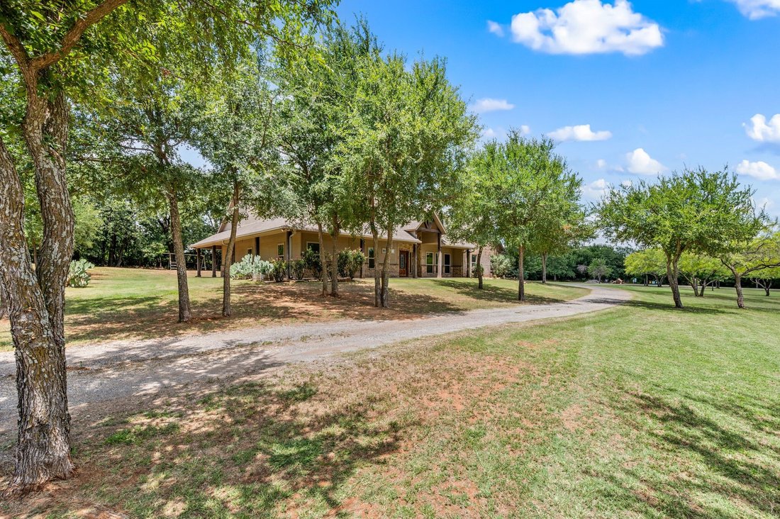 House in Newark, Texas, United States 4 - 17543918