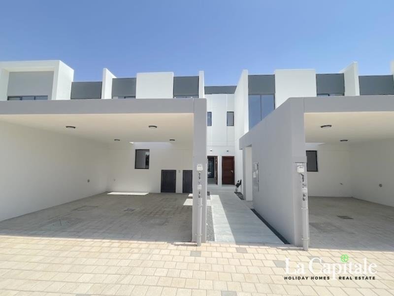 Townhouse in Wadi Al Safa 5, Wadi Al Safa, Dubai 1 - 17539947