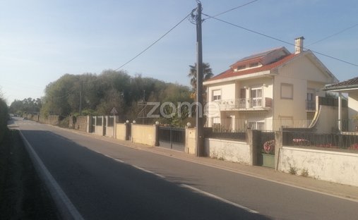 Terreno a Fornelo e Vairao, Oporto, Portogallo 1