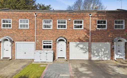 House in Loughton, England 1