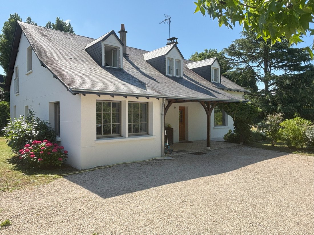 Estate in Tours, Centre-Val de Loire, France 5 - 17540671