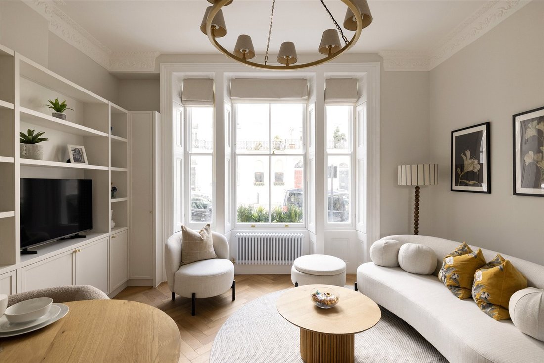 Apartment in Holland Park, Kensington And Chelsea, England 1 - 17539835