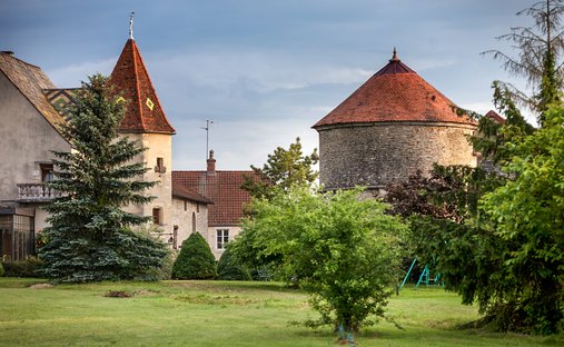 Chateau  en Pichanges, Borgoña-Franco Condado, Francia 1