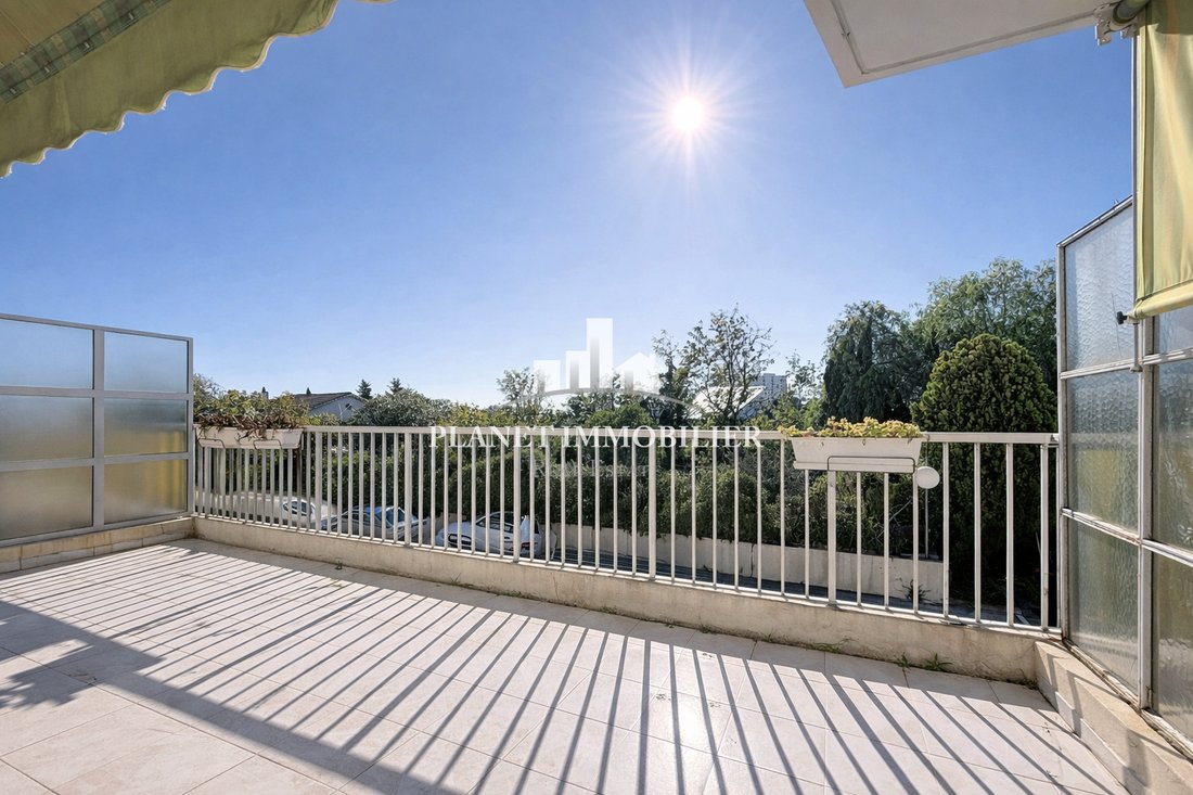 Apartment in Les Cougoulins-Rastines, Antibes, France 1 - 16725322