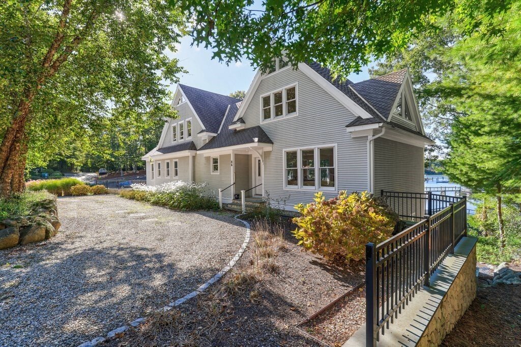 House in Mashpee, Massachusetts, United States 1 - 17543822