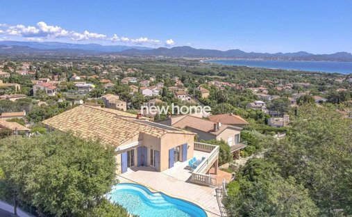 Villa en Fréjus, Provenza-Alpes-Costa Azul, Francia 1