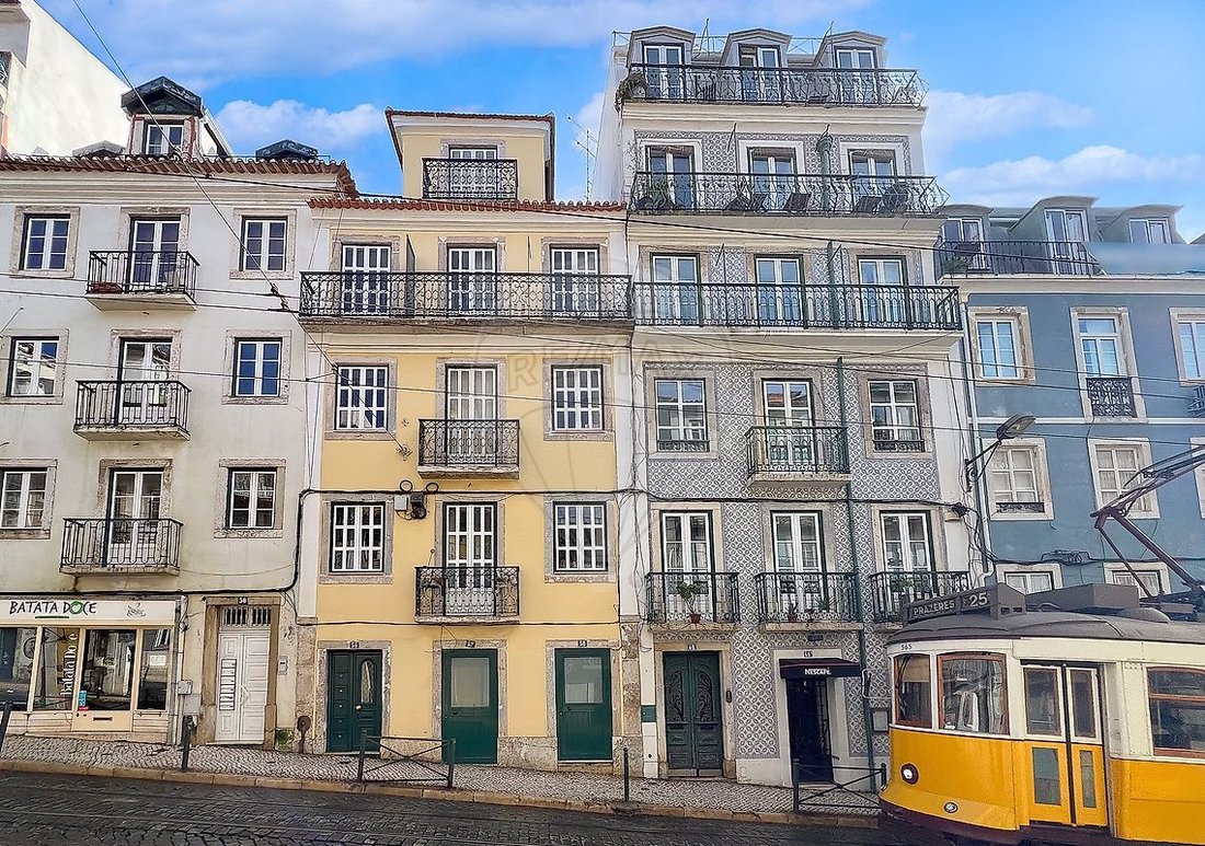 Estrela, Lisbon, Portugal 1 - 17540851