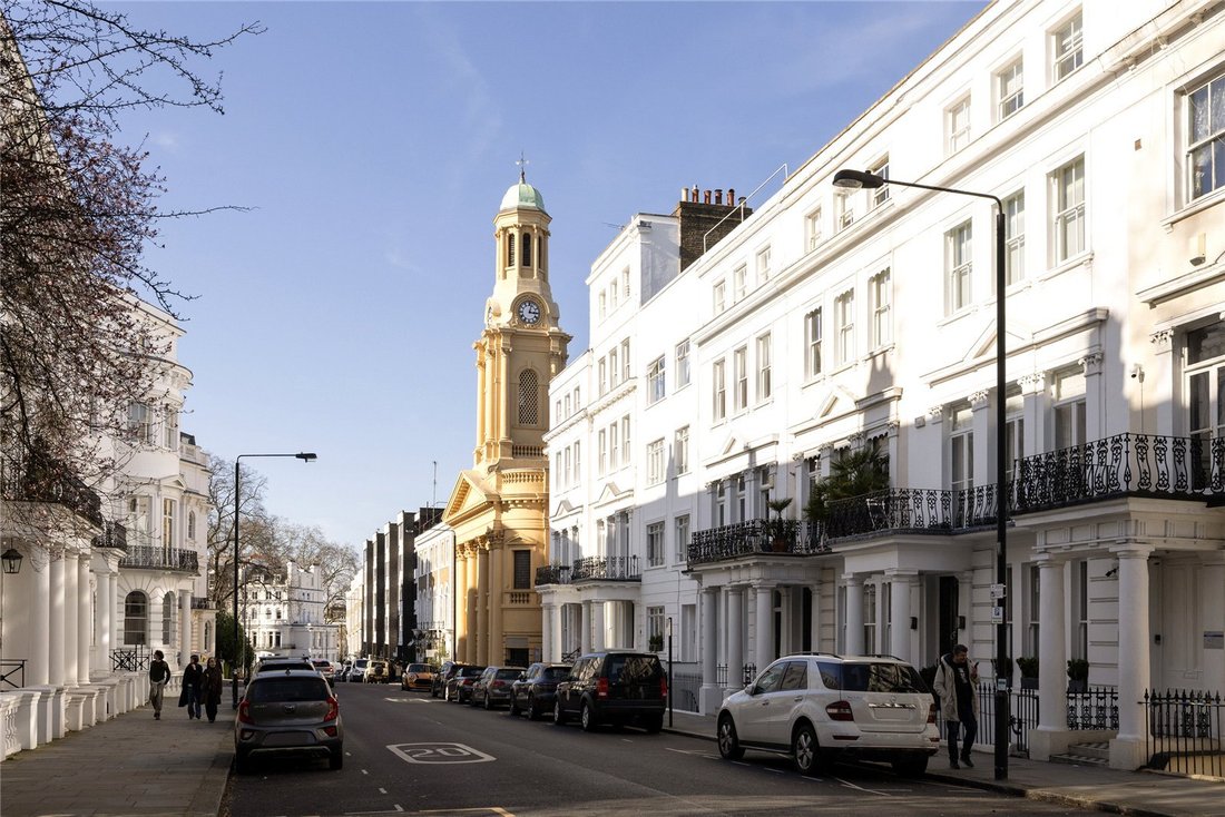 Apartment in Holland Park, Kensington And Chelsea, England 3 - 17539835