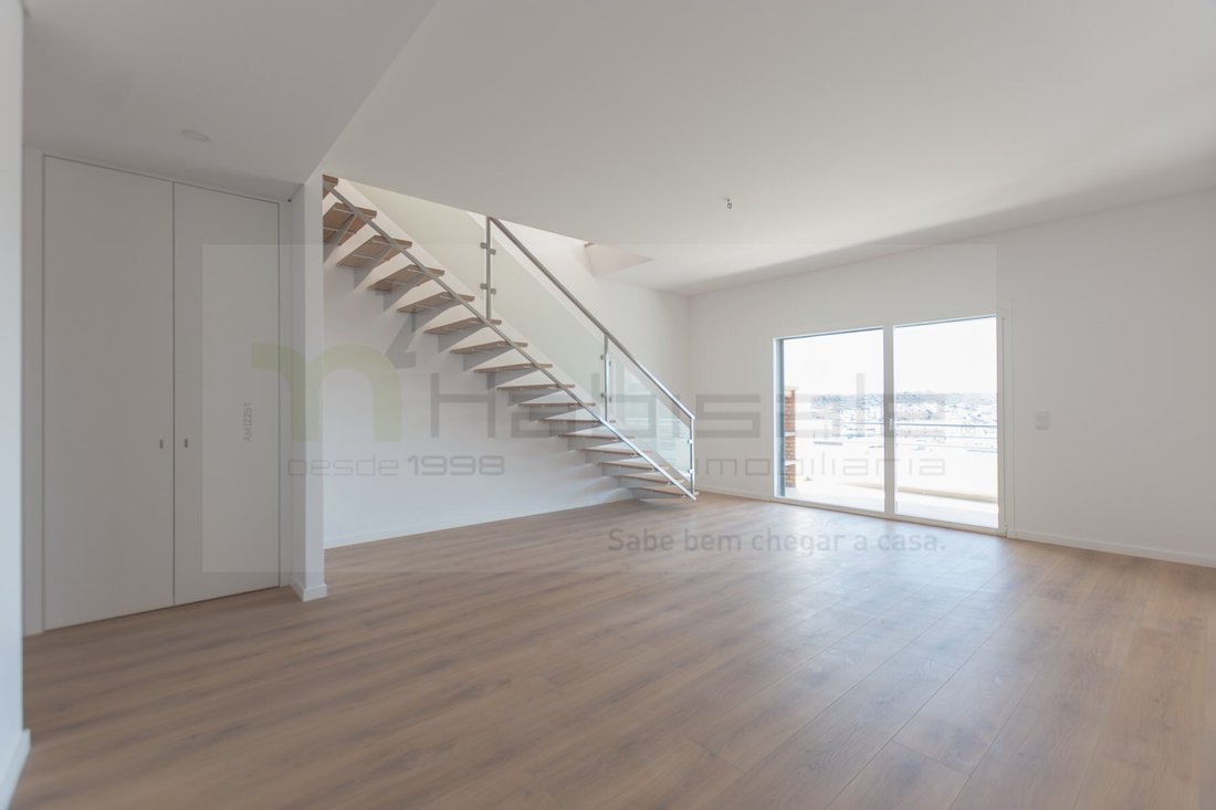 Apartment in Odivelas, Lisbon, Portugal 5 - 17542151