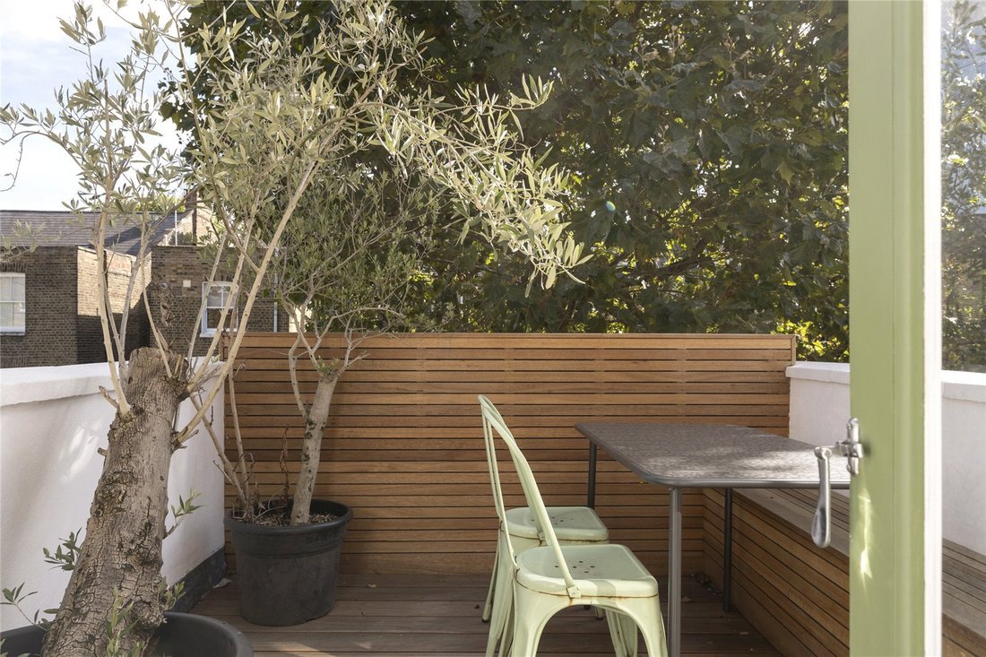 Apartment in Ladbroke Grove, Kensington And Chelsea, England 3 - 17539865