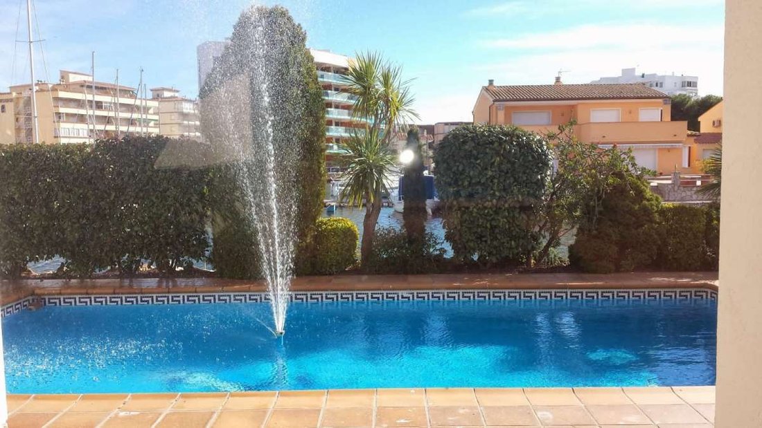 Villa in Roses, Catalonia, Spain 3 - 17542673