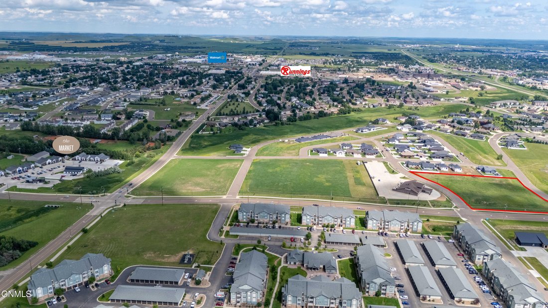 Land in Dickinson, North Dakota, United States 2 - 17540837