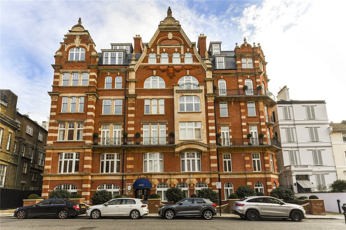 Apartment in Campden Hill, Kensington And Chelsea, England 2 - 16080114
