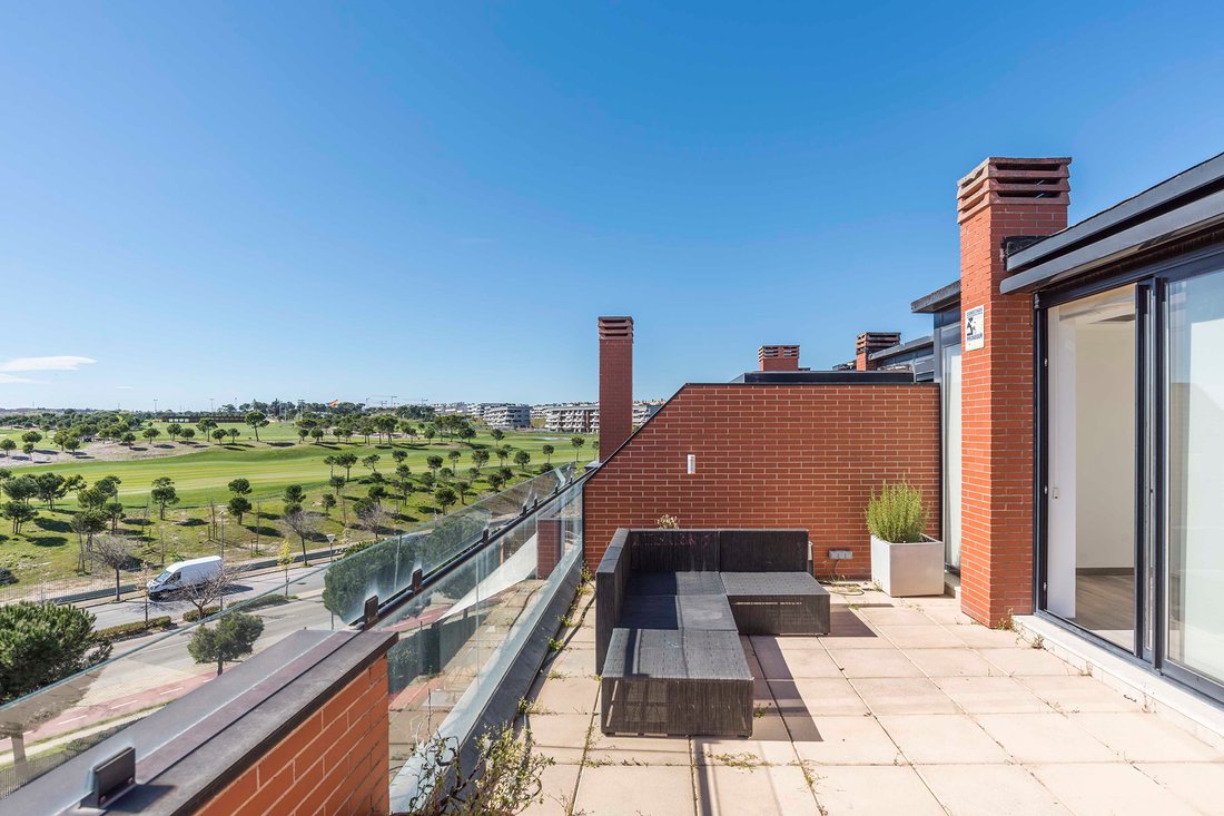 House in Pozuelo de Alarcon, Comunidad de Madrid, Spain 2 - 17539238