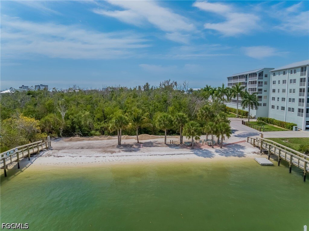 Condo in Fort Myers Beach, Florida, United States 5 - 17542766