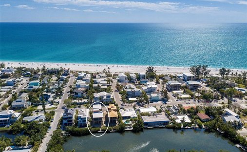 House in Bradenton Beach, Florida, United States 1