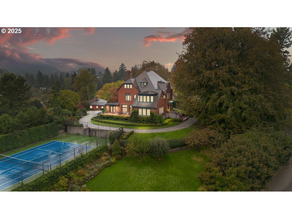 House in Portland, Oregon, United States 3 - 16621411