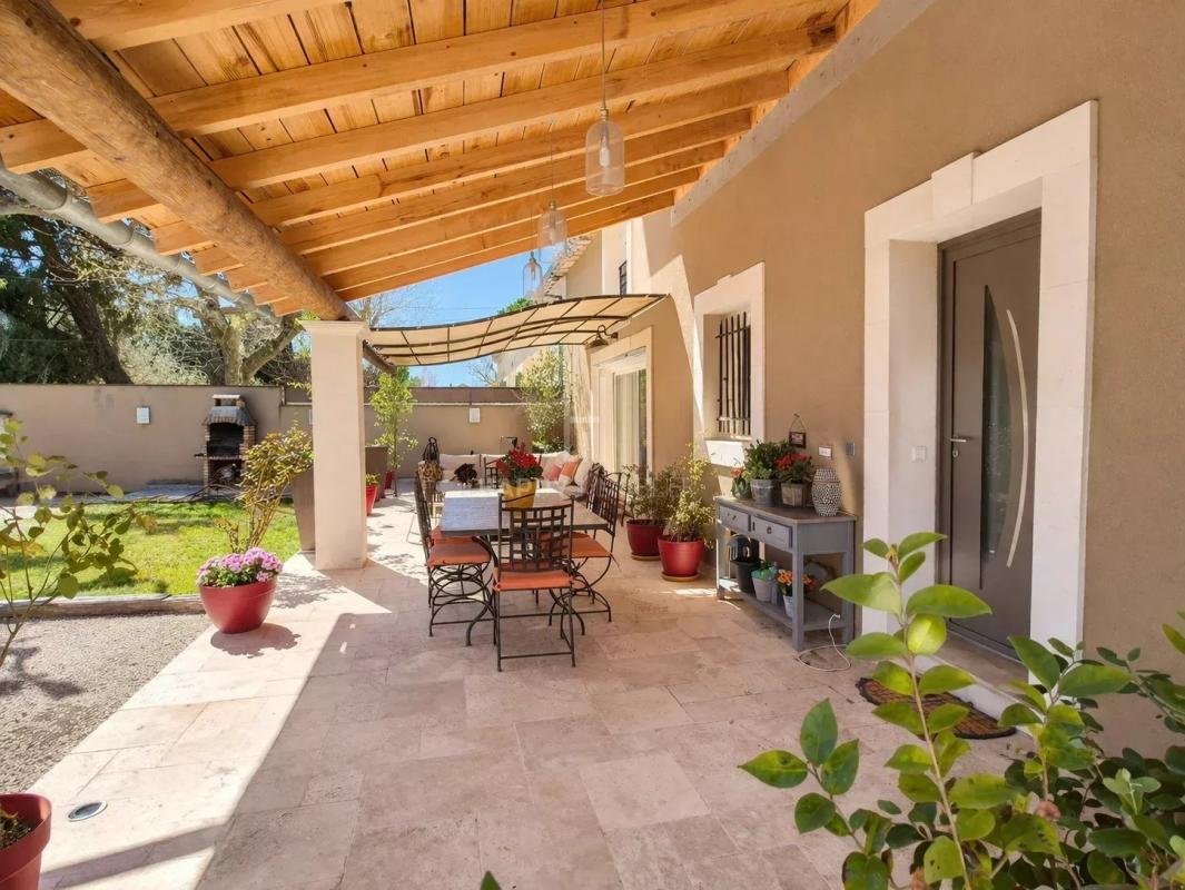 Farm Ranch in Orgon, Provence-Alpes-Côte d'Azur, France 5 - 17539492