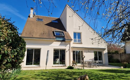 House in Orsay, Ile-de-France, France 1