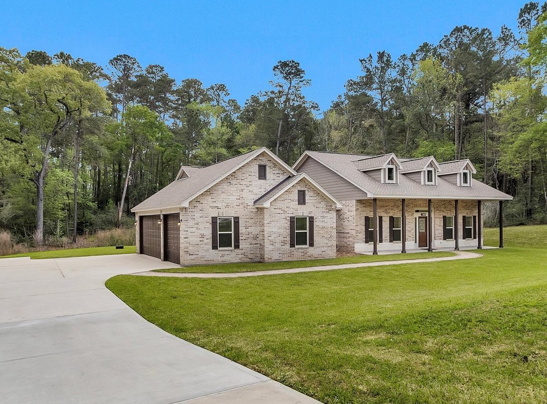 House in Huntsville, Texas, United States 2 - 17544087