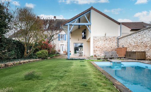 House in Vaugrigneuse, Île-de-France, France 1