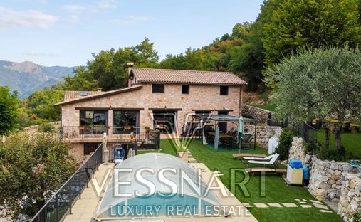 Villa à Menton, Provence-Alpes-Côte d'Azur, France 1