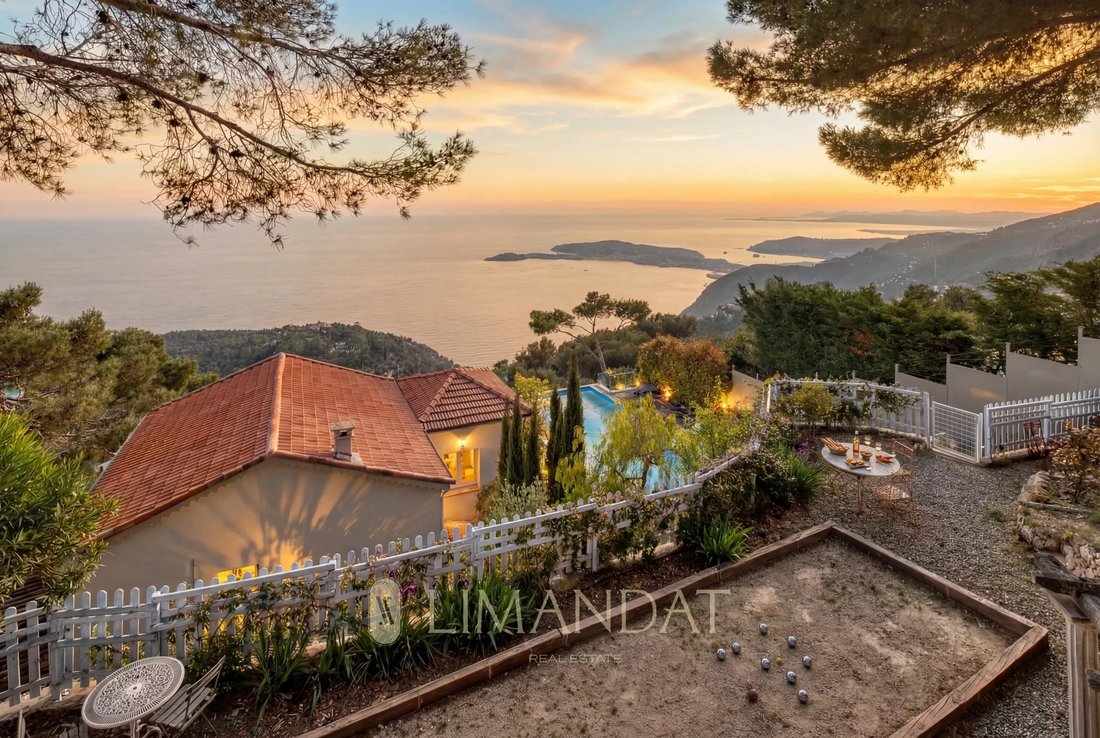 Villa in Èze, Provence-Alpes-Côte d'Azur, France 5 - 17539928