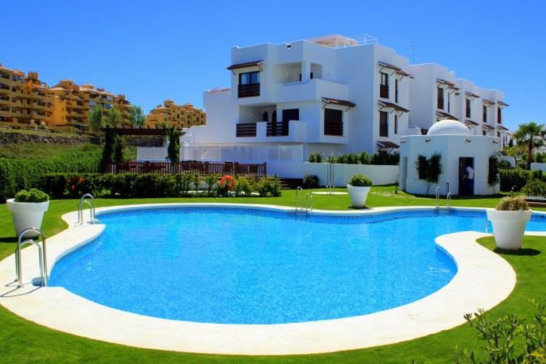 Apartment in Estepona, Andalusia, Spain 4 - 17541359