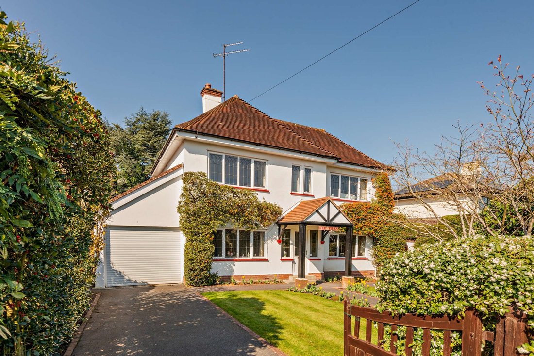 House in Sunningdale, England 1 - 17540248