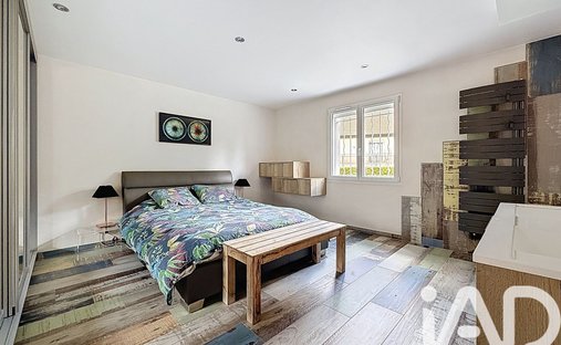 19th Century Château With 4,34 Hectare Wooded Park Swimming Pool Burgundy, Near Beaune