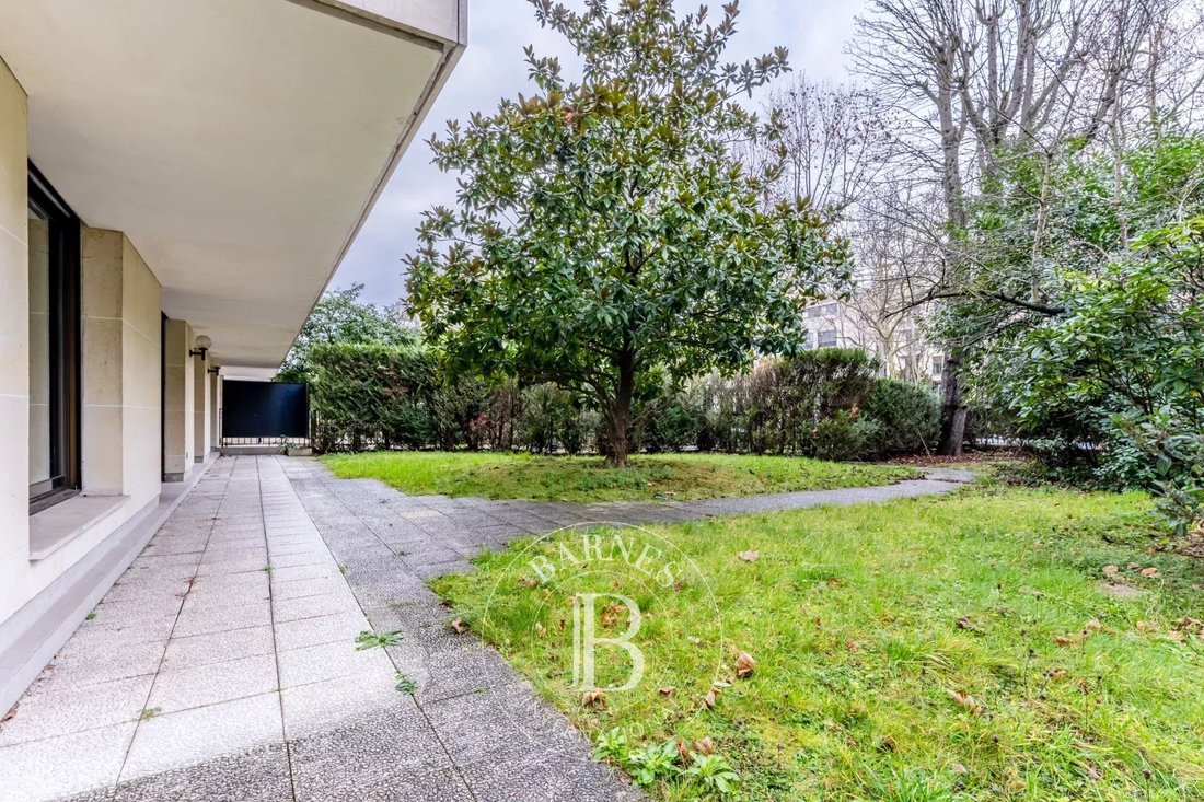 Apartment in Villiers-Cerdan, Levallois-Perret, France 4 - 17541268