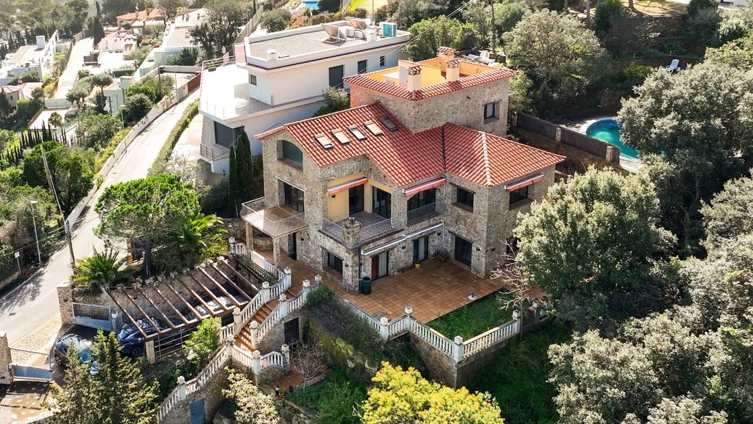 House in sa Riera, Begur, Catalonia 1 - 17541557