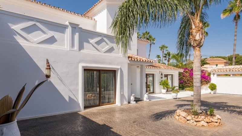 Villa en Atalaya Isdabe, Estepona, Andalucía 1 - 17543206