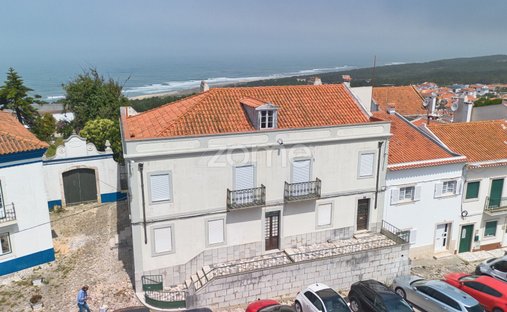 House in Nazare, Leiria District, Portugal 1