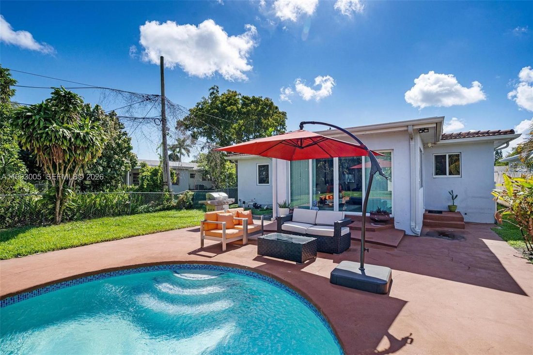 House in Hollywood, Florida, United States 2 - 17539799