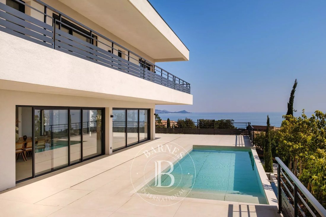 Villa in French Riviera, Provence-Alpes-Côte d'Azur, France 2 - 15607234