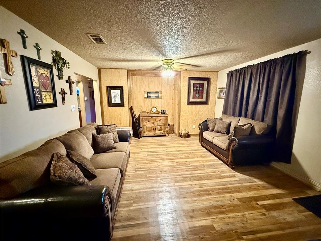 House in Boyd, Texas, United States 4 - 17539875