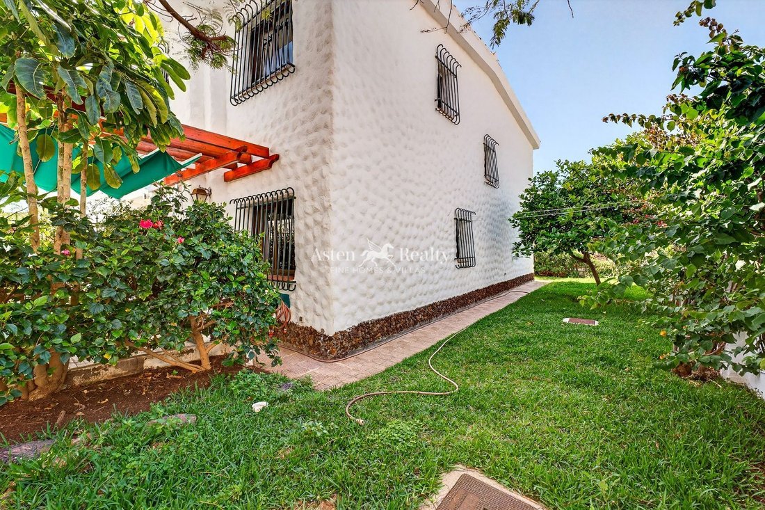 House in Costa Adeje, Adeje, Canary Islands 4 - 17541002