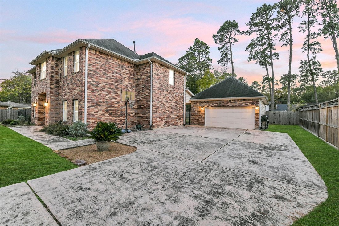 House in Houston, Texas, United States 3 - 17544070