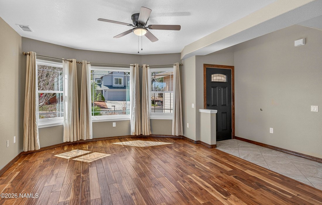 House in Flagstaff, Arizona, United States 3 - 17542536