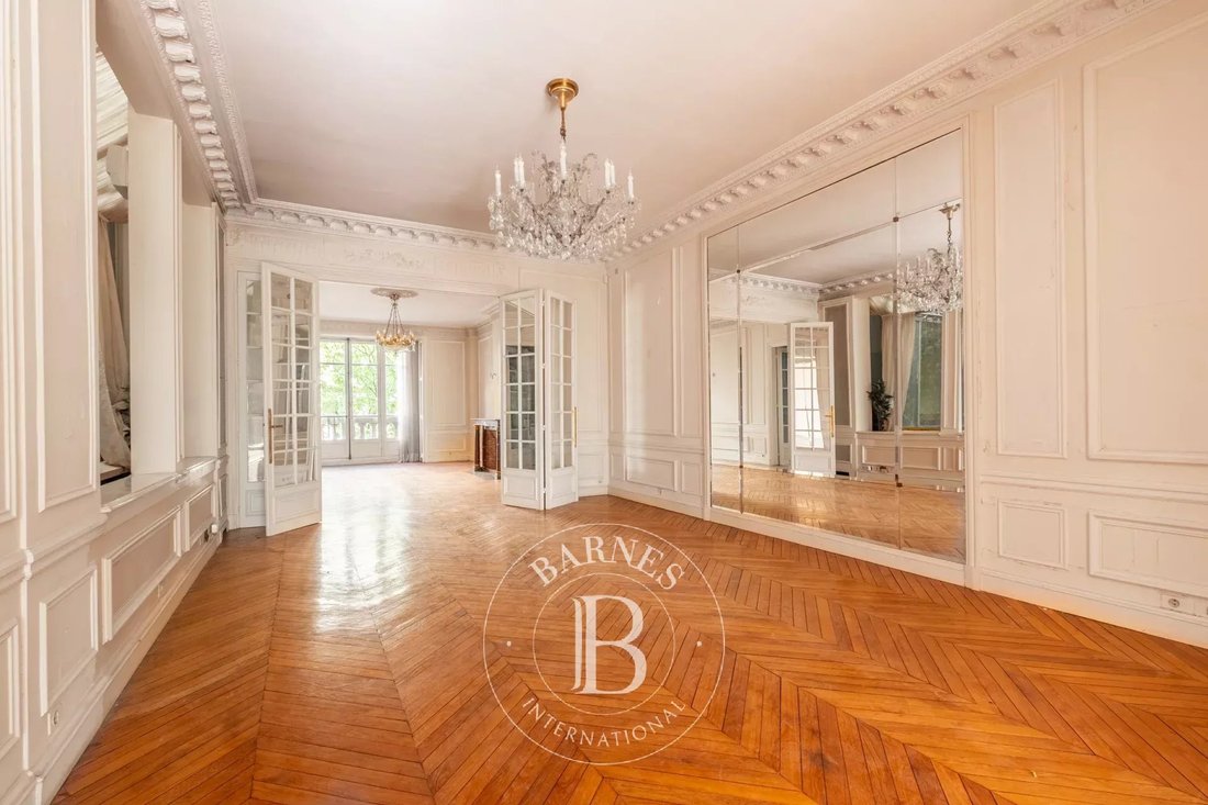 Apartment in Gros Caillou, Paris 7e Arrondissement, Paris 4 - 17540883