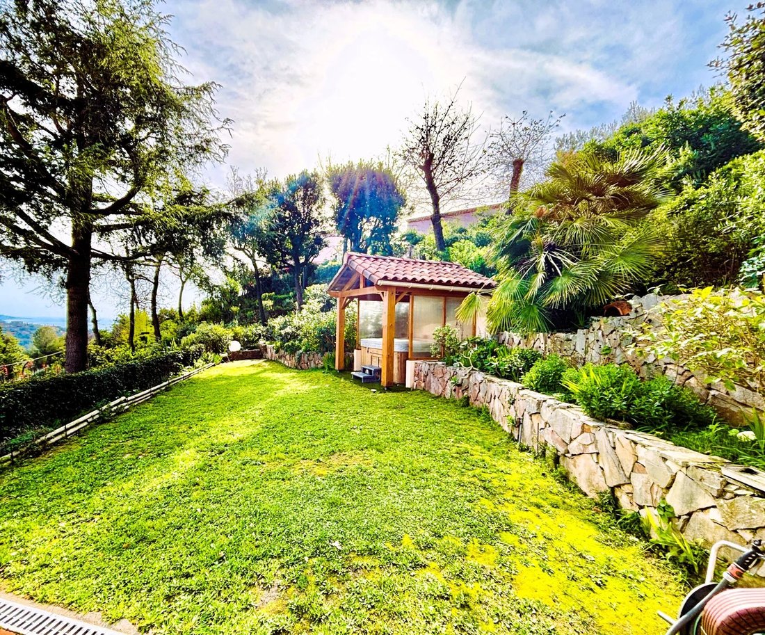 House in Menton, Provence-Alpes-Côte d'Azur, France 4 - 17544481