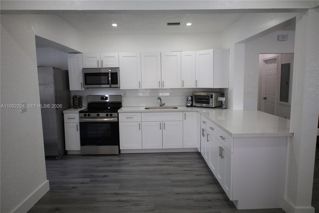 House in Miami, Florida, United States 4 - 17541172